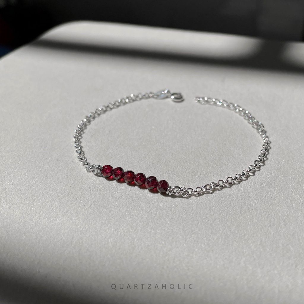 Vòng tay Line Garnet