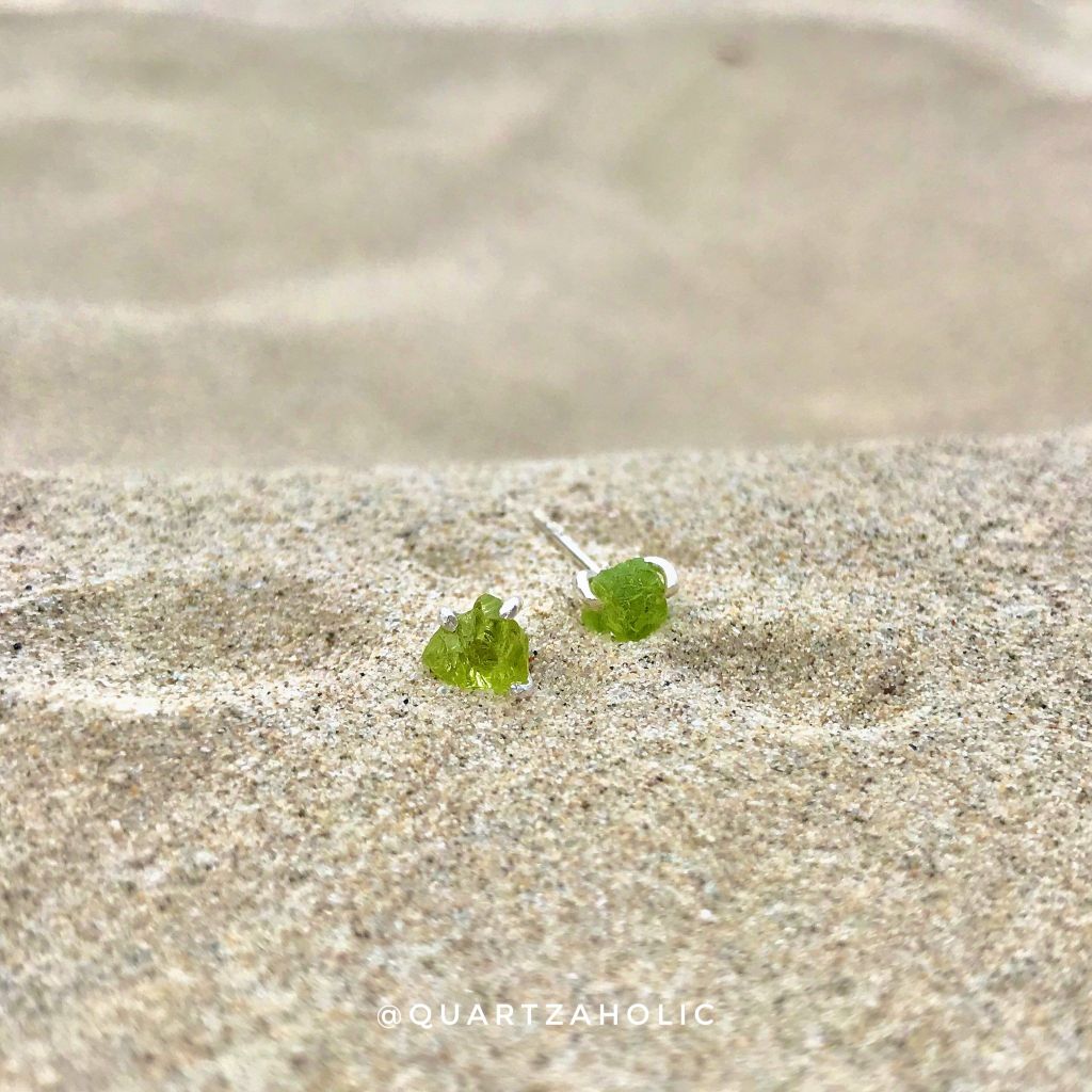 Bông Tai Stud Peridot