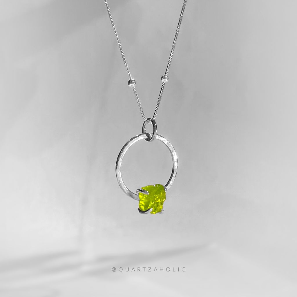 Mặt Dây New Moon Peridot