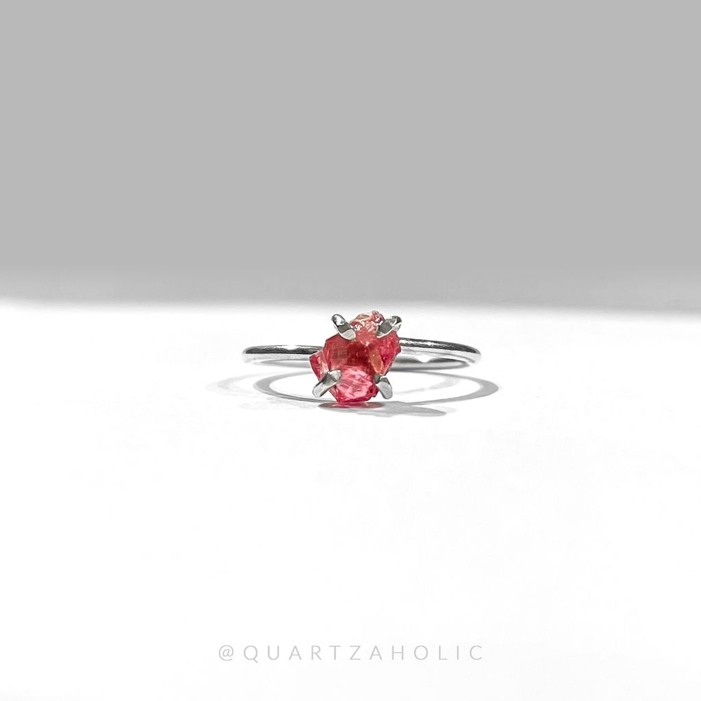 Nhẫn Claws Spinel