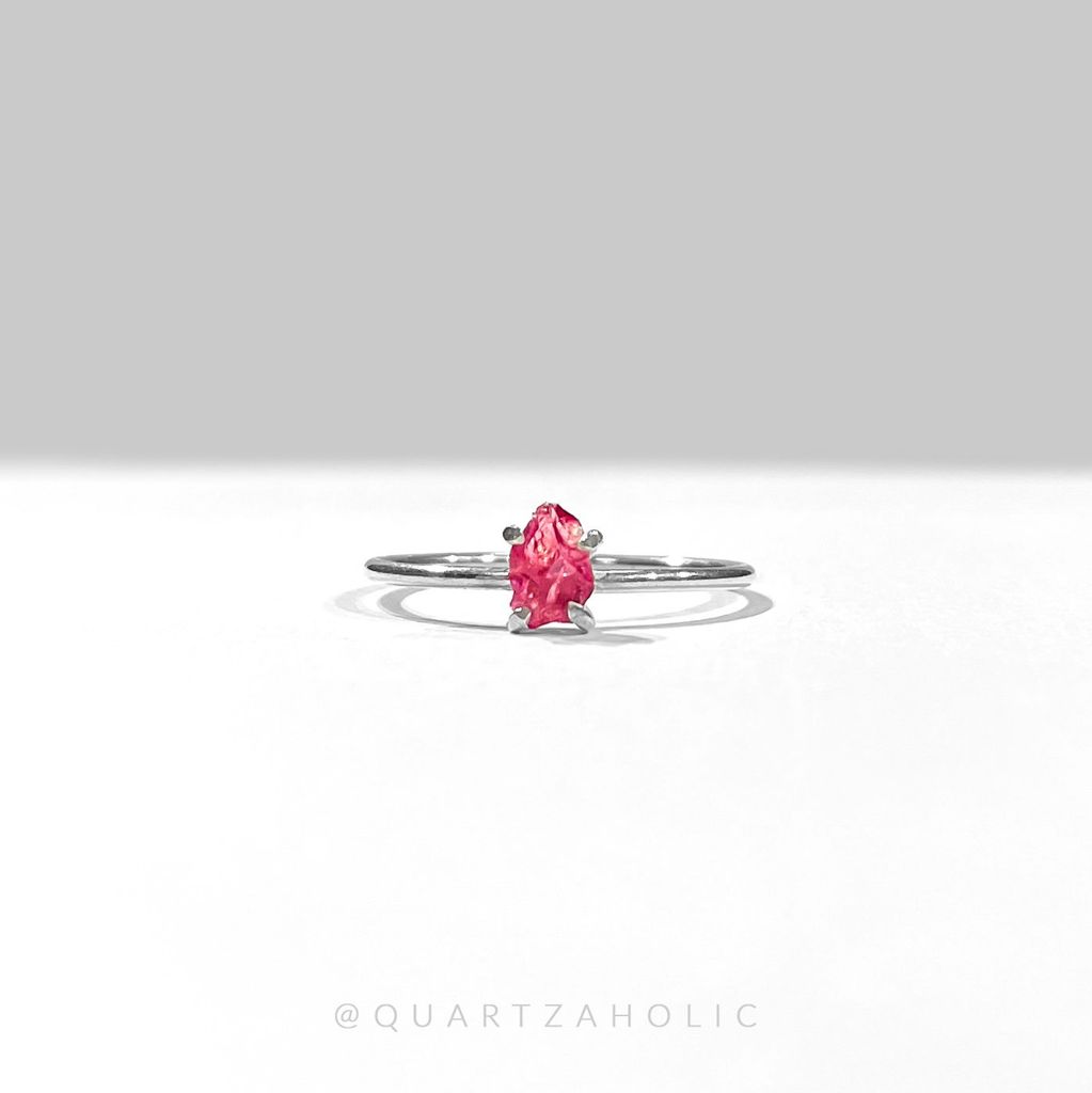 Nhẫn Claws Spinel