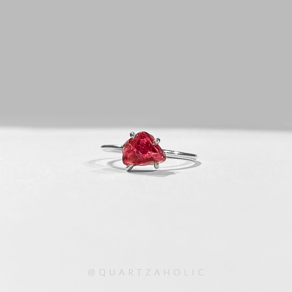 Nhẫn Claws Spinel