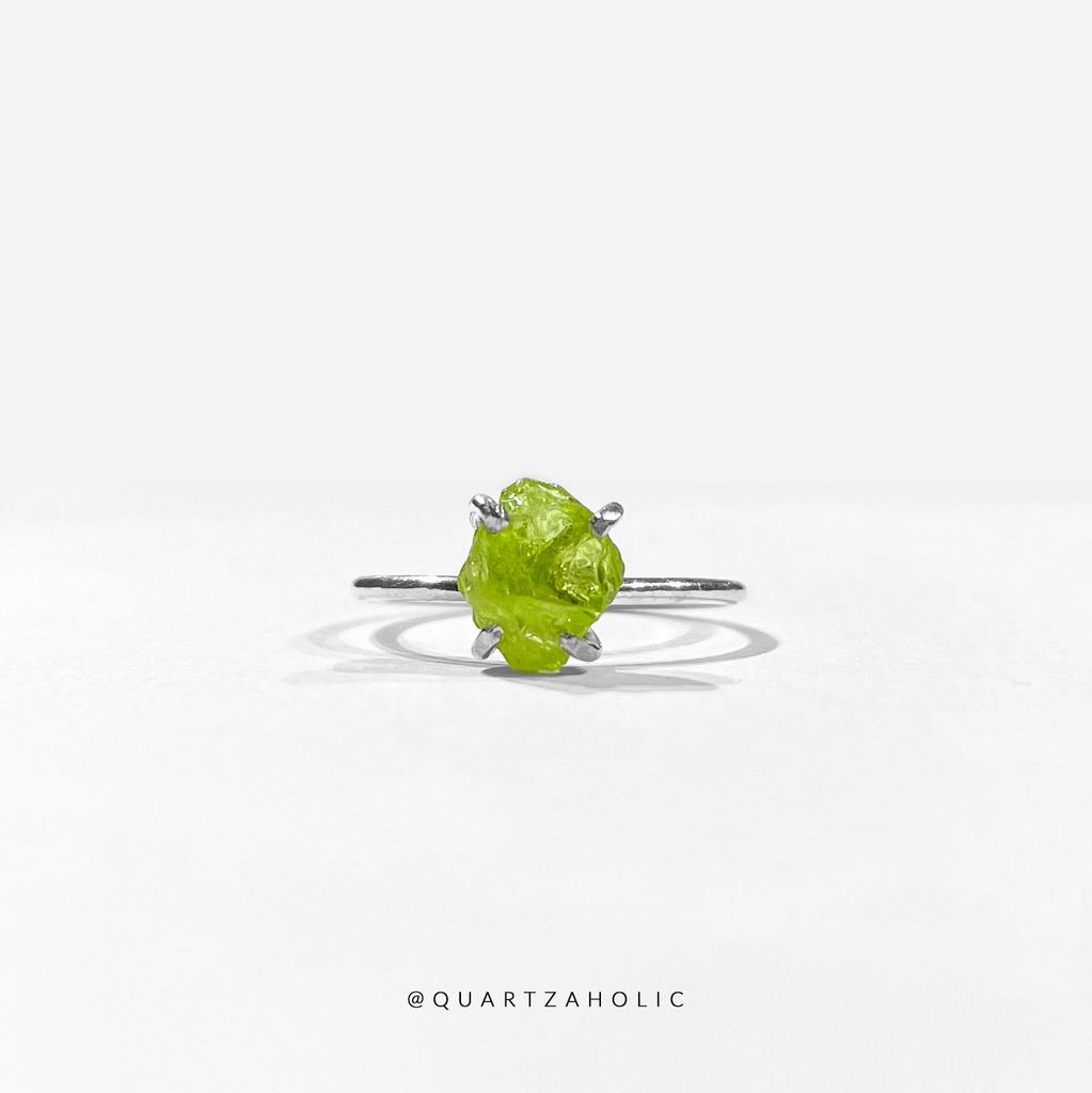 Nhẫn Claws Peridot