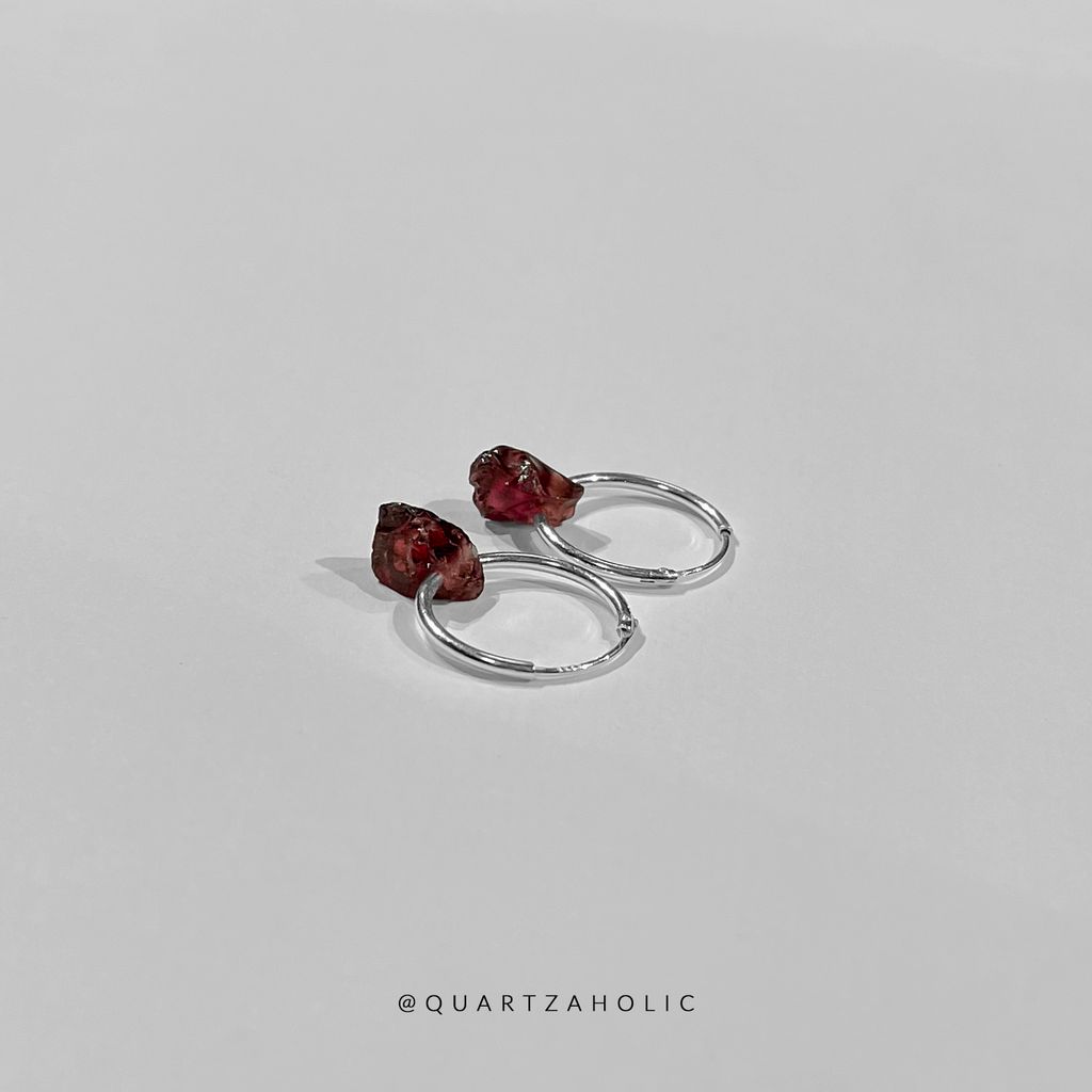 Bông Tai Hoop Garnet