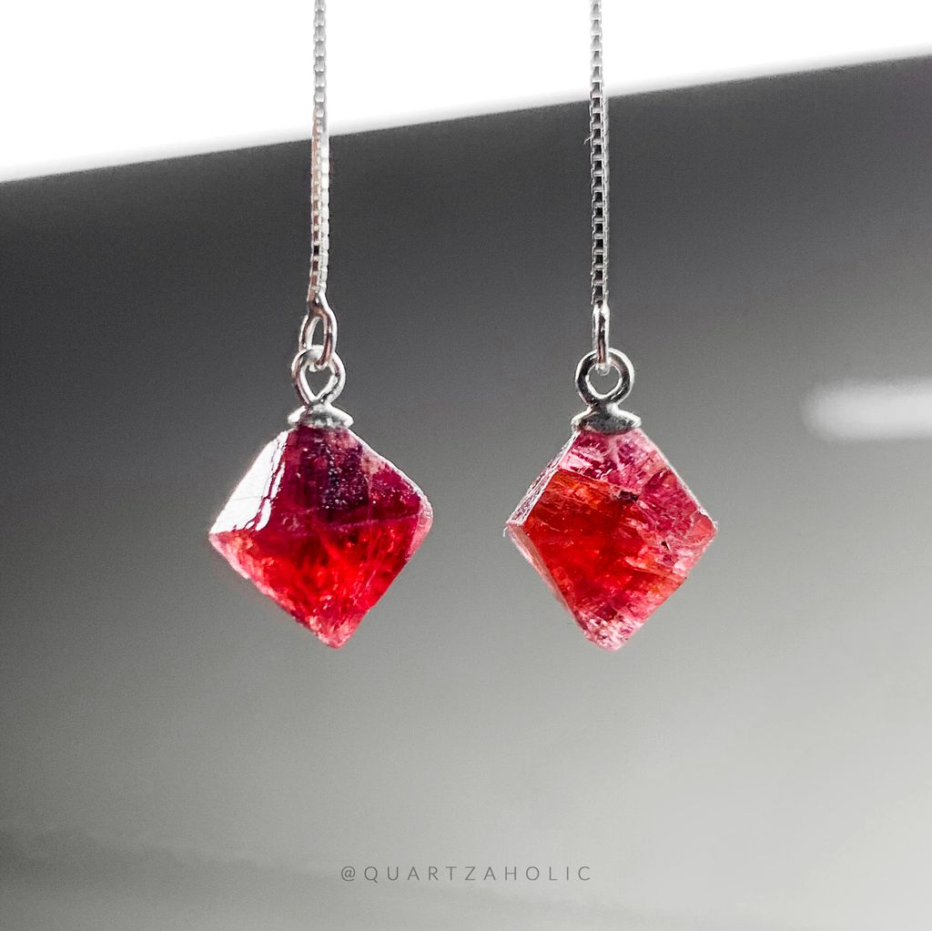Bông Tai Threader Spinel