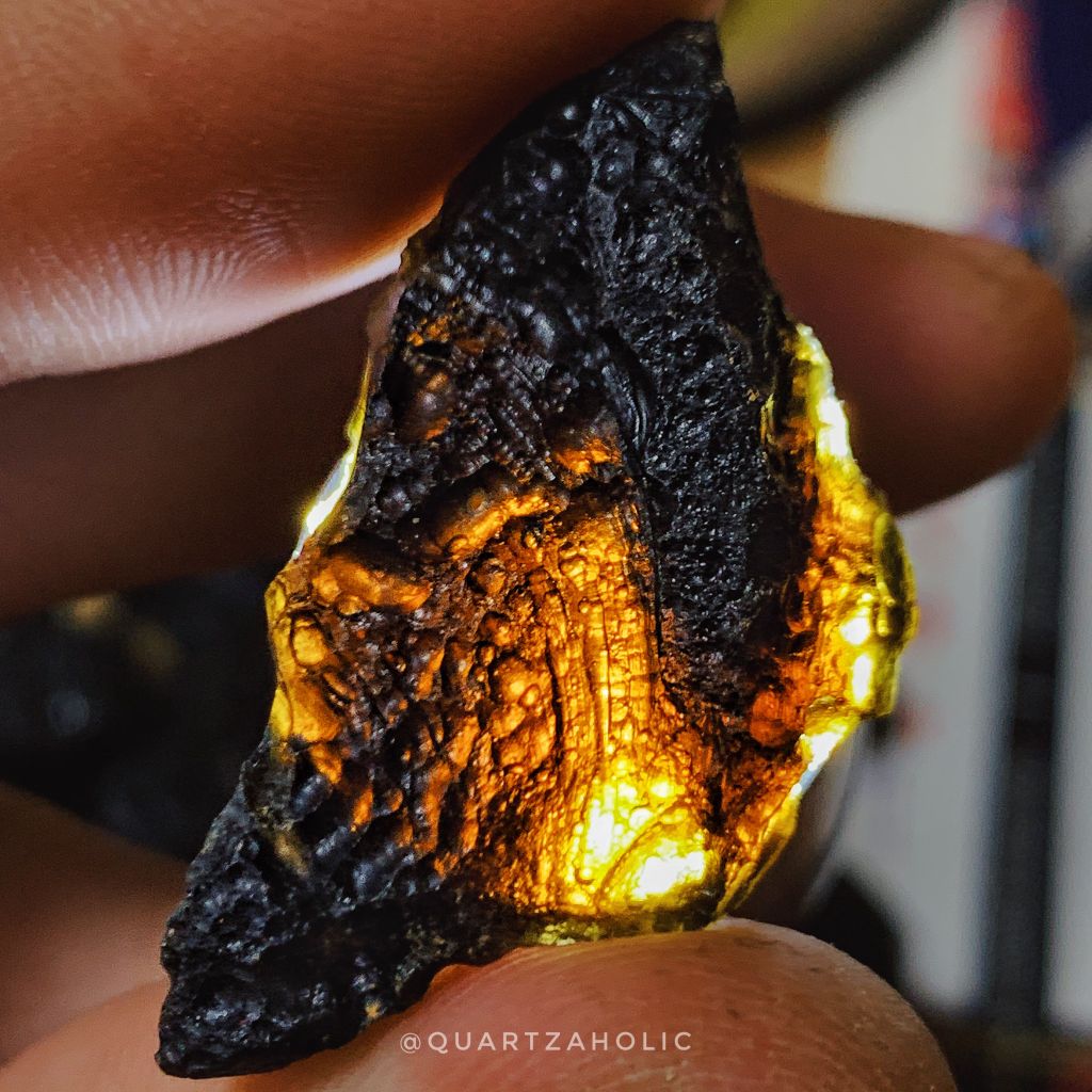 Dây Chuyền Sliding Indochinite Tektite