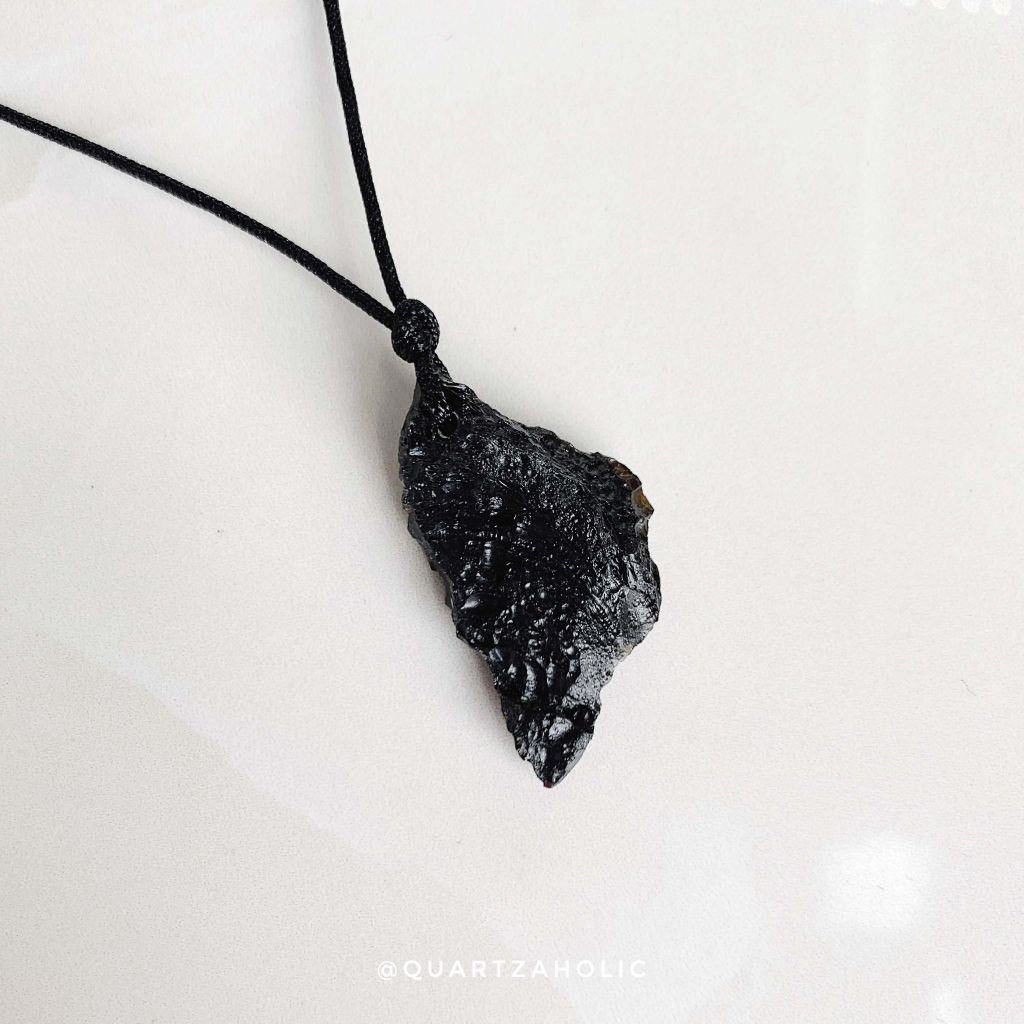 Dây Chuyền Sliding Indochinite Tektite