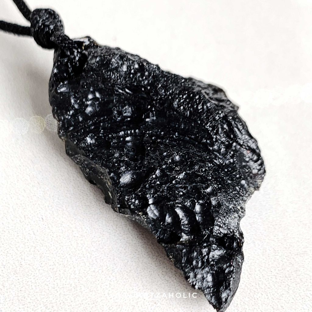 Dây Chuyền Sliding Indochinite Tektite