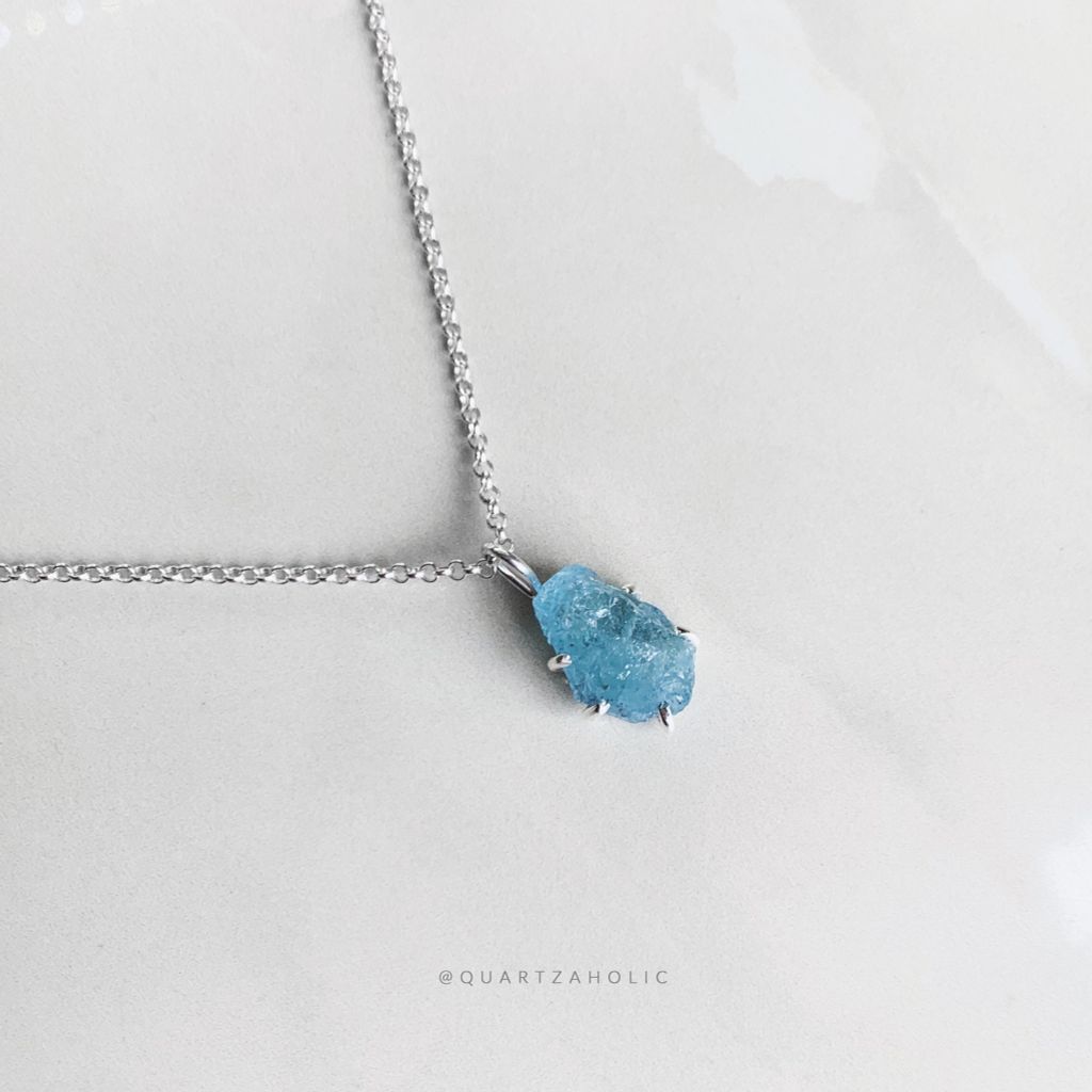 Mặt Dây Claws Aquamarine