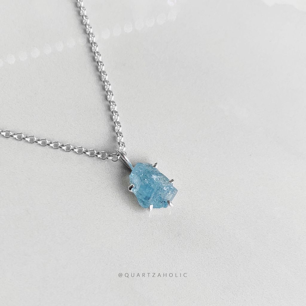 Mặt Dây Claws Aquamarine