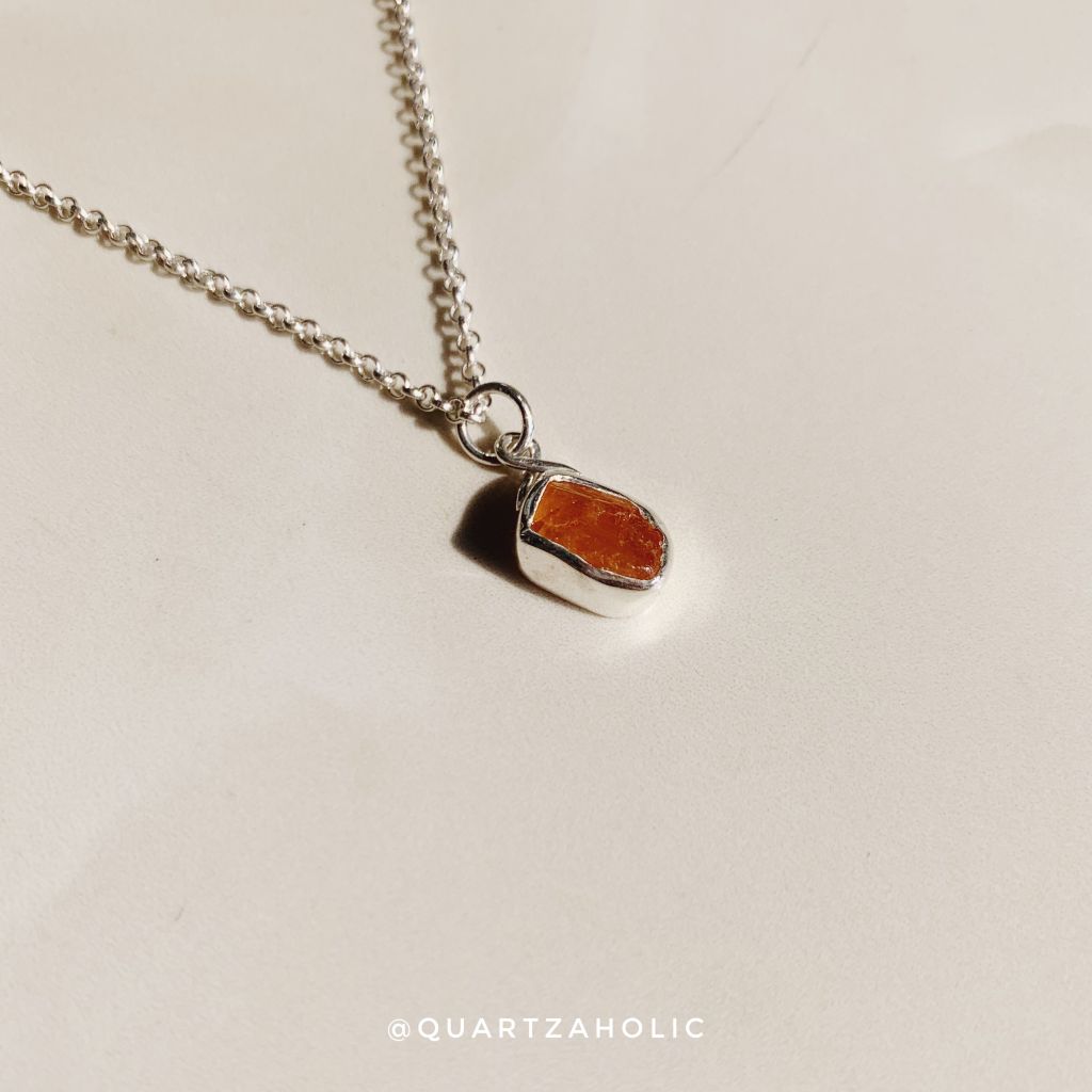 Mặt Dây Freeset Garnet