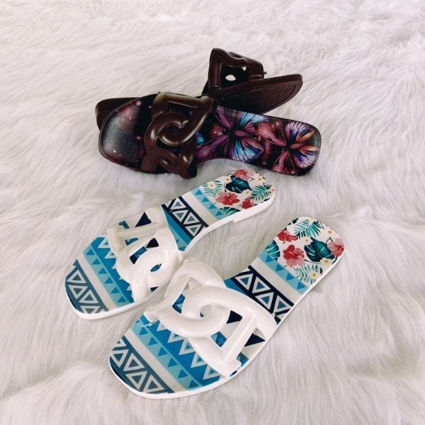 Dép kiểu nữ hoạ tiết nhiều màu