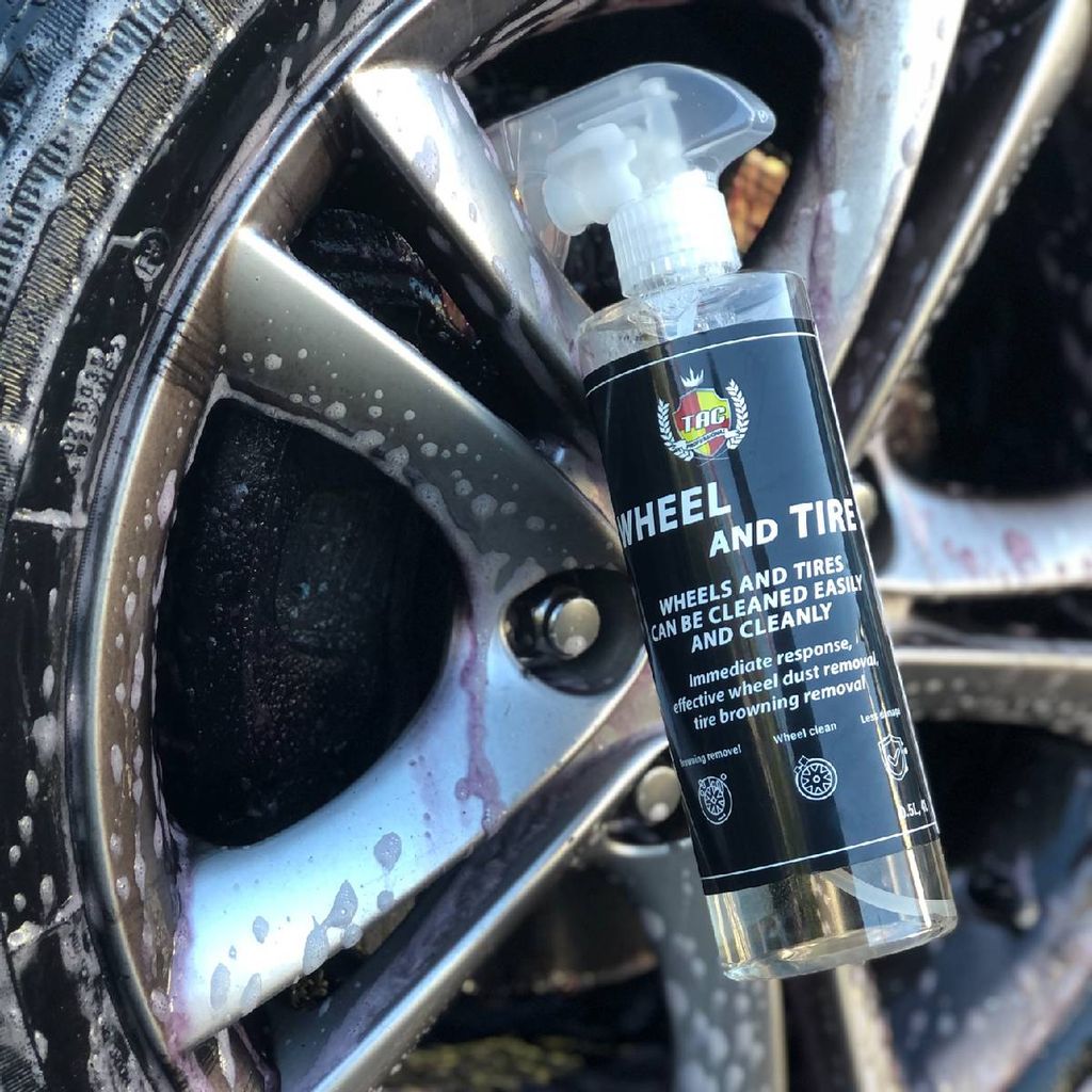 Dung dịch vệ sinh lốp WHEEL AND TIRE 500ml