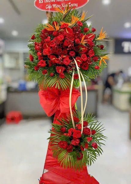 Lẵng Hoa Vươn Xa