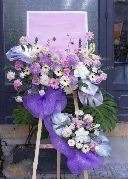 Kệ Hoa Rising Stars - GT32 tặng cô giáo 20/11 sang trọng