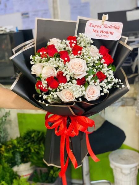 Bó hoa hồng và hoa baby đẹp nhất tặng sinh nhật: Bó Hoa Hồng Mix Màu - HBD277