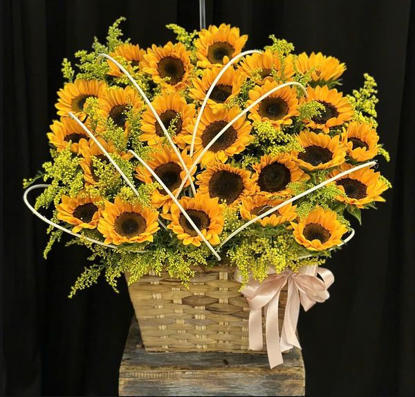 Giỏ Hoa Khai Trương Để Bàn Ánh Dương