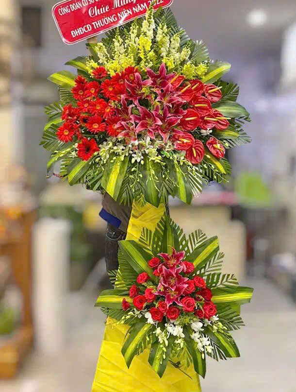  Lẵng Hoa Vững Bước - HCM33 