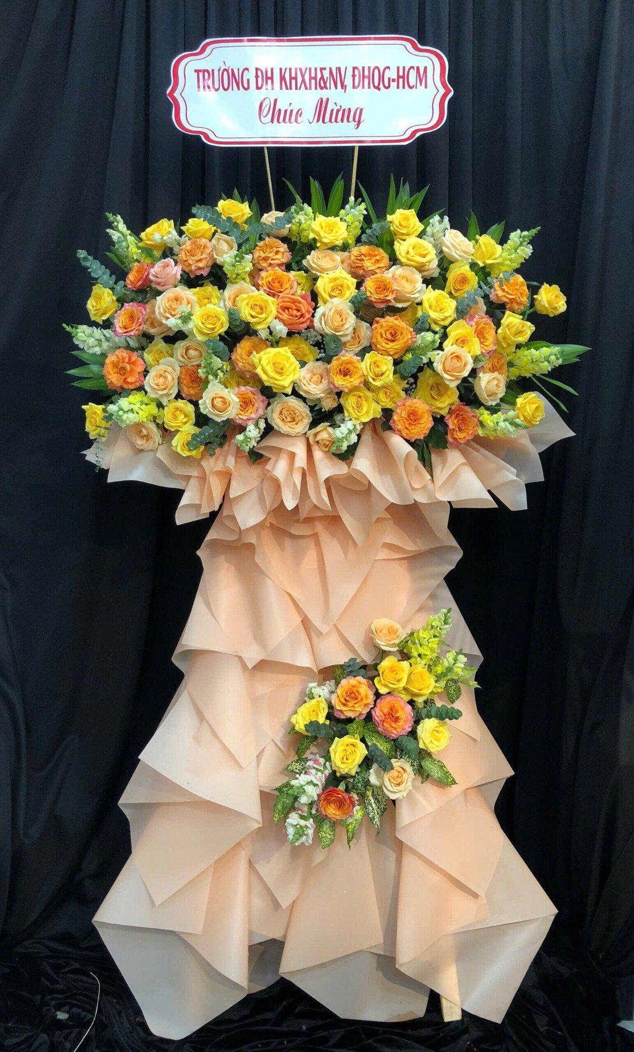  Kệ Hoa Khai Trương Giai Điệu Thành Công - HCM63 