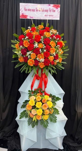 Kệ Hoa Khai Trương Điệu Valse Mùa Xuân