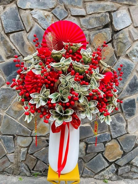 Bình Hoa Tiền 2$