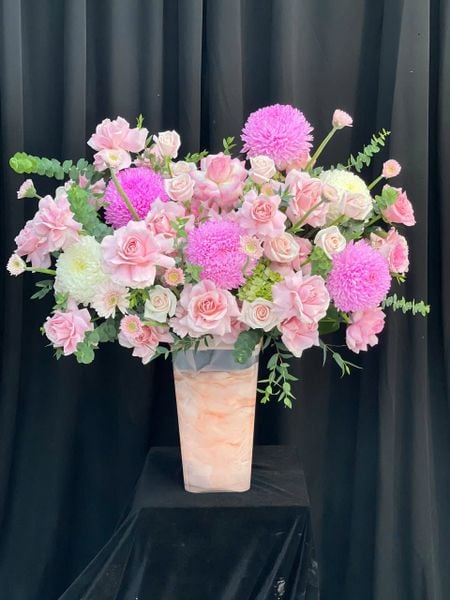 Bình Hoa Chói Lóa