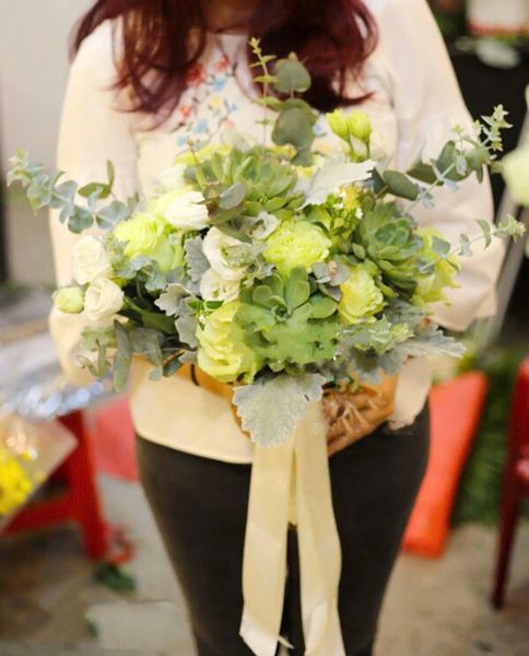 Mẫu Hoa Cưới Đẹp Nhất, Hoa Cưới Cầm Tay Sang Trọng: Bó Hoa Cưới Sen Đá