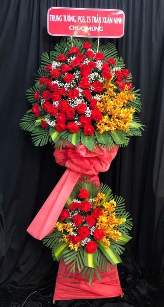  Kệ Hoa Khai Trương Red Victor - HCM62 