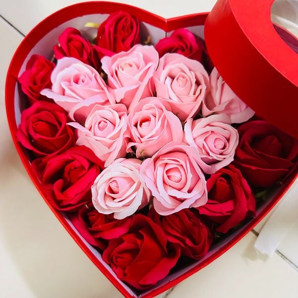  Hộp Hoa Trái Tim Sáp Thơm - HST40 