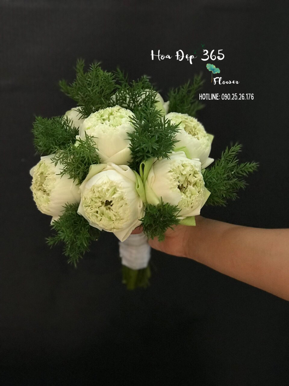  Hoa Cưới Cầm Tay Cô Dâu Beautiful In White - HC33 