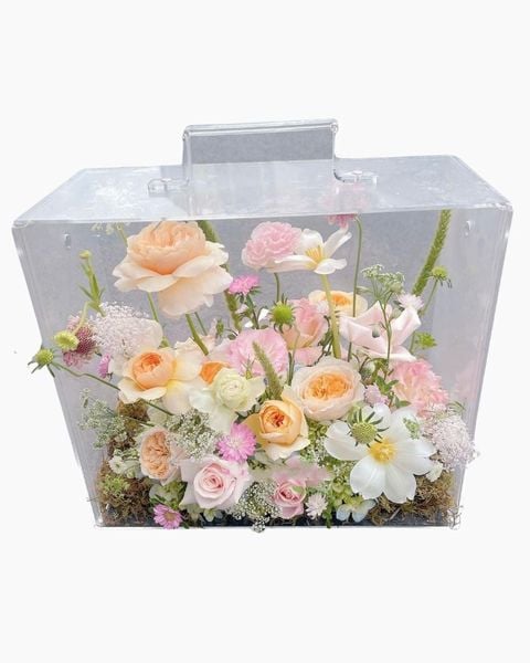 Hoa tặng người yêu đẹp nhất, bó hoa tặng bạn gái lãng mạn ý nghĩa: Hộp Hoa Mica For You