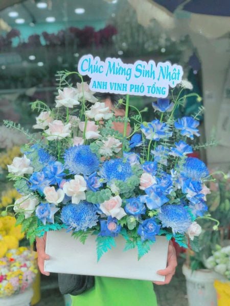 Hoa tặng người yêu đẹp nhất, bó hoa tặng bạn gái lãng mạn ý nghĩa: Hộp Hoa Trong Xanh