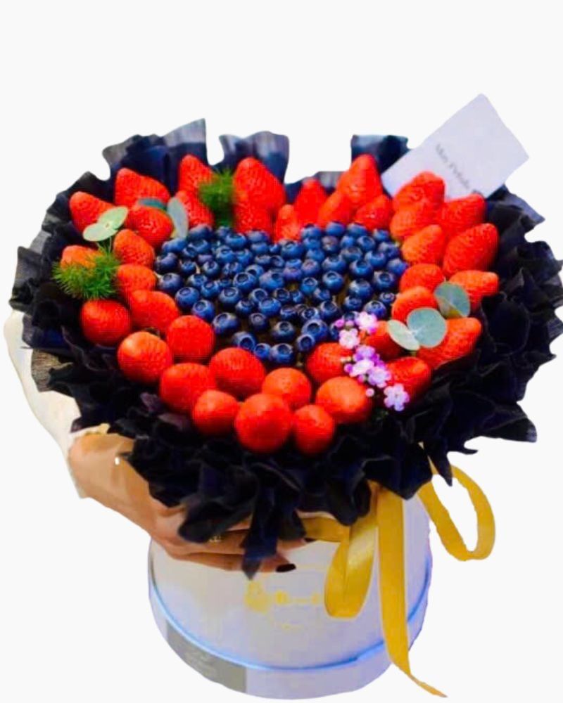  Hộp Trái Cây Sang Trọng Dâu Tây Mix Việt Quất - TC16 