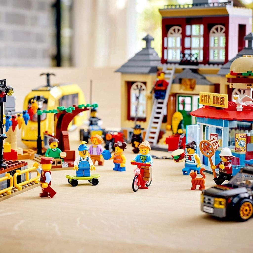 Đồ Chơi Lego Sự Phát Triển, Ưu Điểm Và Khác Biệt