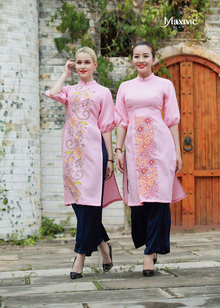 ÁO DÀI LINEN HỒNG THÊU HOẠ TIẾT HOA
