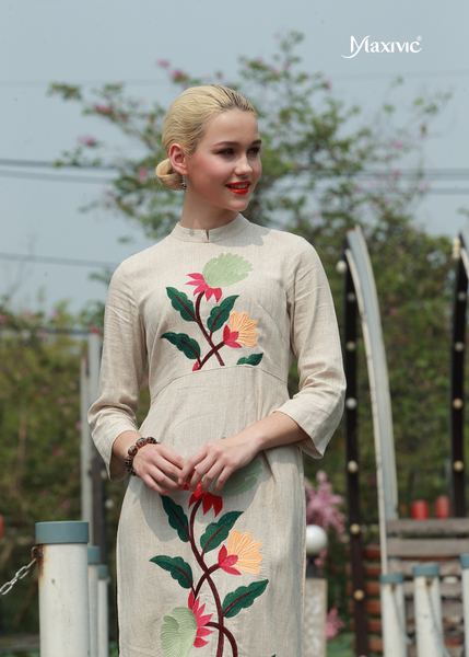 ÁO DÀI LINEN KEM THÊU HOẠ TIẾT HOA LỚN