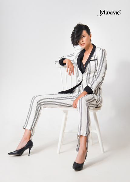 SET VEST LINEN TRẮNG ĐEN SỌC DÀI