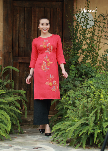 ÁO DÀI LINEN ĐỎ THÊU HOẠ TIẾT HOA