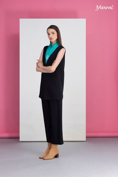 Áo khoác blazer đen cotpo Maxivic