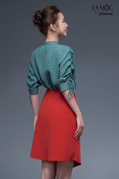 Áo sơmi xanh rêu linen mix tay rút dây Maxivic