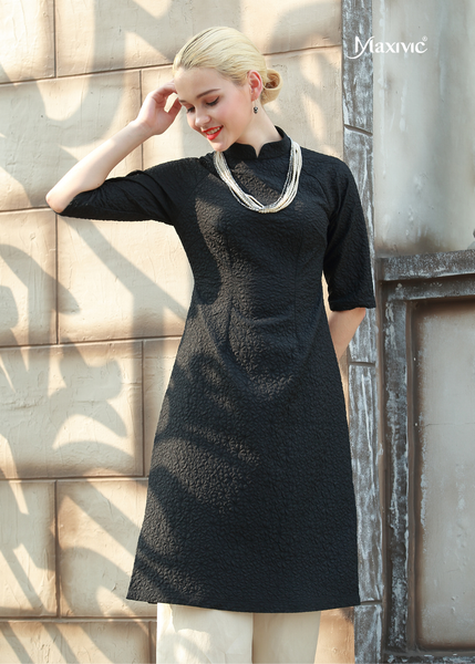 ÁO DÀI LAYA ĐEN HOA NỔI MAXIVIC