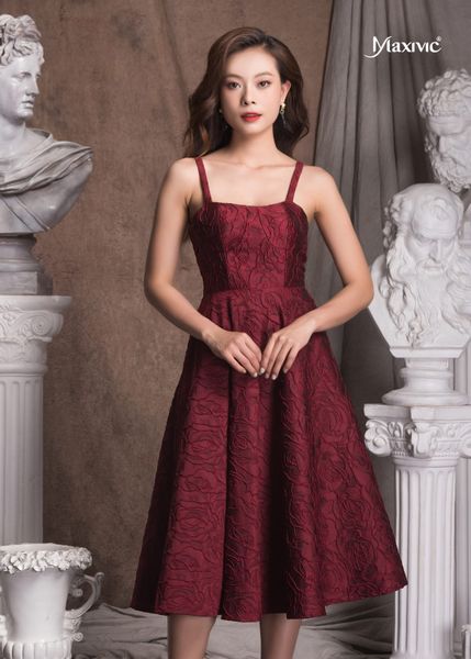 ĐẦM 2 DÂY XOÈ ĐỎ ĐÔ HOA NỔI MAXIVIC