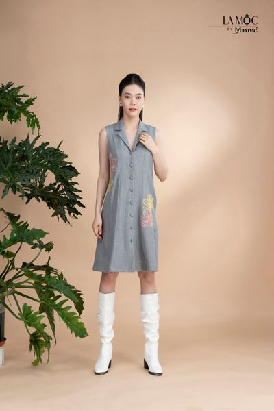 Đầm xô lụa xám thêu, cổ đan tông La Mộc
