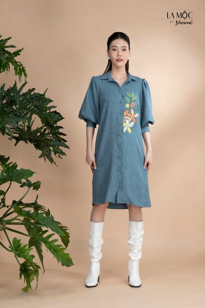 Đầm xô lụa sơmi xanh jeans thêu La Mộc