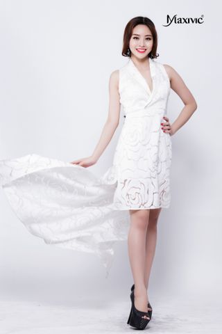 Đầm dạ hội màu trắng Maxivic