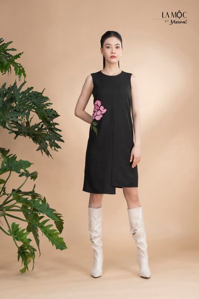 Đầm xô lụa đen sát nách Maxivic