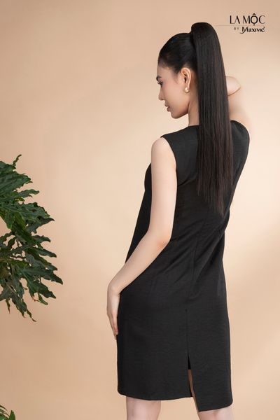 Đầm xô lụa đen sát nách Maxivic