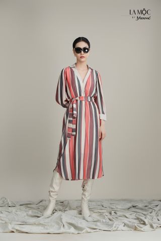 Đầm sơ mi sọc cổ phối kem Maxivic