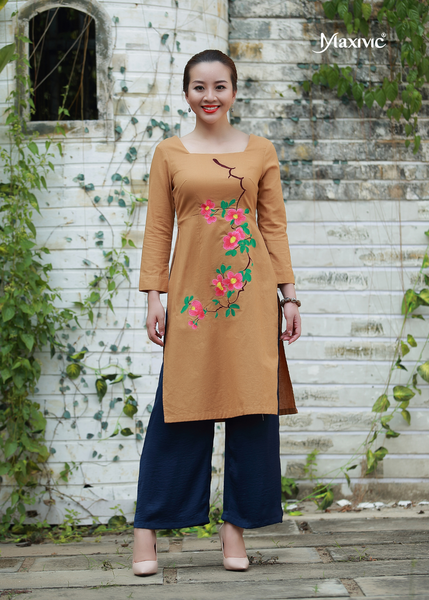 ÁO DÀI LINEN VÀNG NÂU THÊU HOẠ TIẾT CÀNH HOA