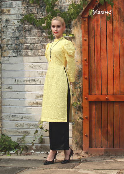 ÁO DÀI LAYA VÀNG HOA NỔI MAXIVIC